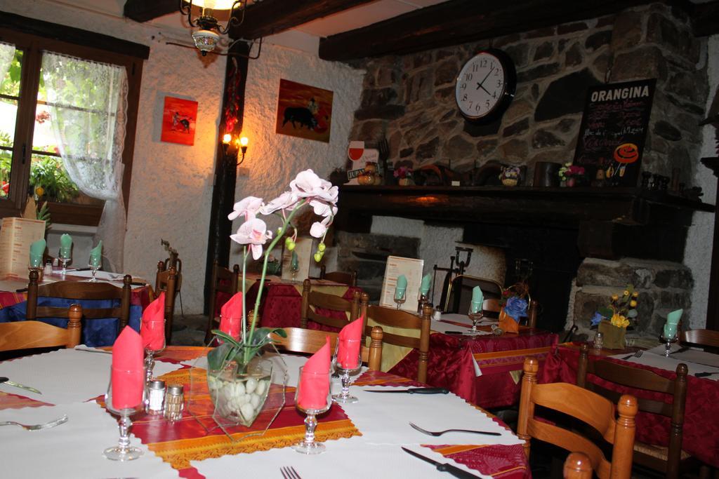 Auberge Des Pyrenees Sainte-Marie-de-Campan Exteriér fotografie