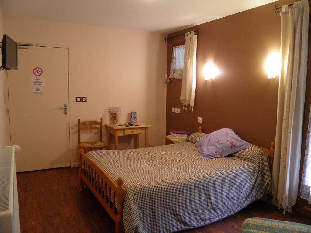 Auberge Des Pyrenees Sainte-Marie-de-Campan Pokoj fotografie