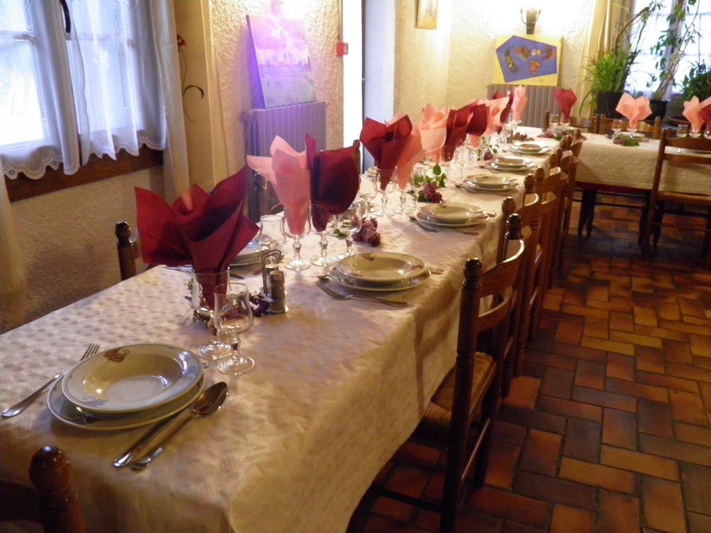 Auberge Des Pyrenees Sainte-Marie-de-Campan Exteriér fotografie
